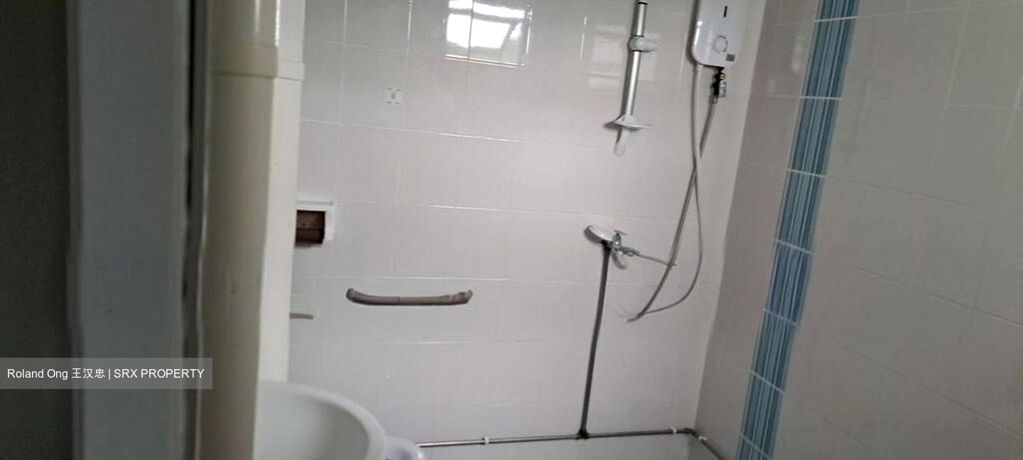 Blk 121 Bukit Batok Central (Bukit Batok), HDB Executive #522675281